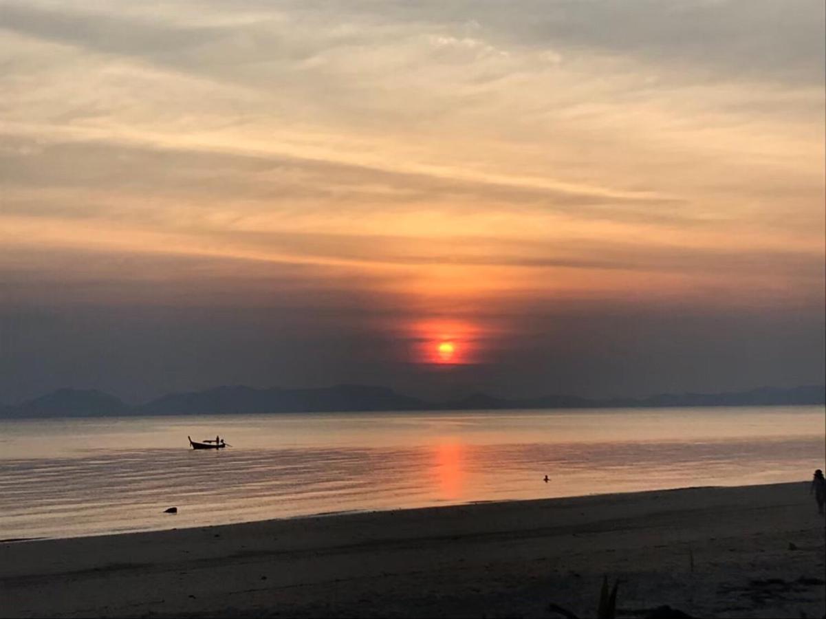 Sino Siam Hotel Klong Muang pláž Exteriér fotografie